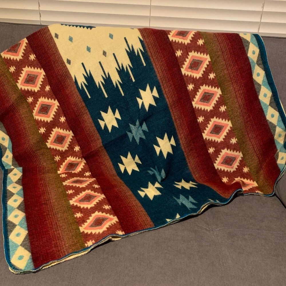 Alpaca wool throw Ecuadorian import
